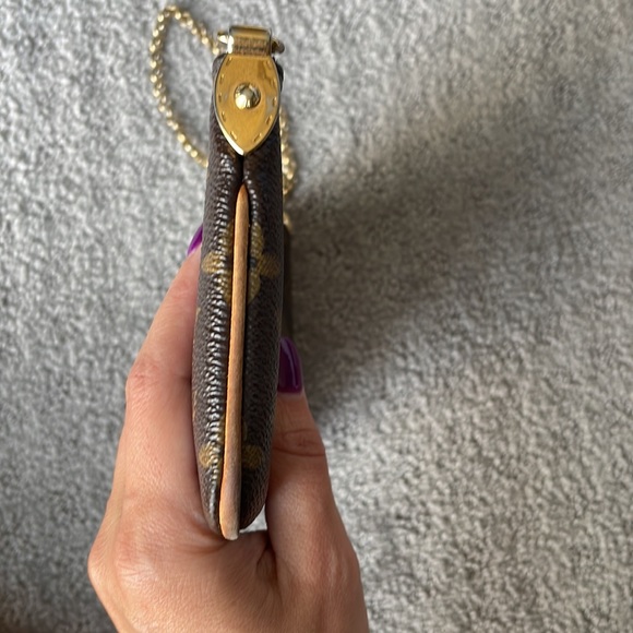 Authentic Louis Vuitton Milla - Picture 5 of 13